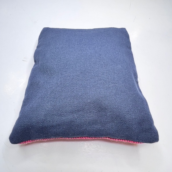 Delta Air Lines One Amenity Kit Someone Somewhere - Picture 3 of 9